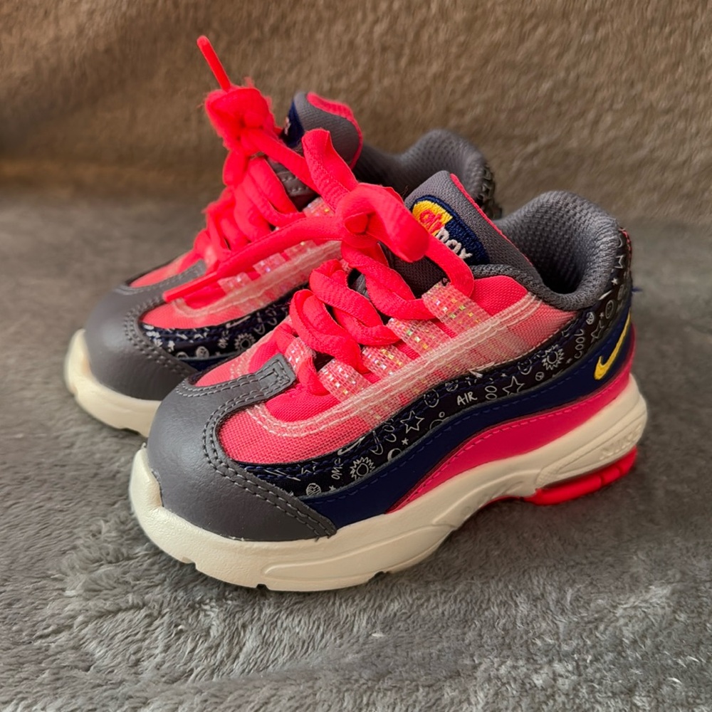 Toddler 4c Nike airmax